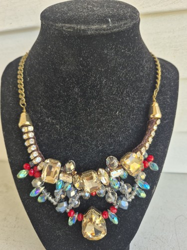 Nice costume jewelry - nice, 19"
